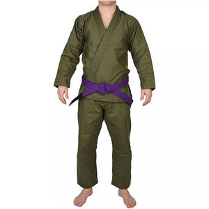 Kimono de Judo Verde para Hombre OEM ODM, Uniforme de Artes Marciales 100% Algodón, Duradero, Corte Regular, Talla Adulto, Cinturón Morado Incluido - Product Image 1