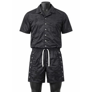 Ensemble de shorts coupe-vent pour homme, confort professionnel, fabriqué en nylon et polyester - Product Image 1