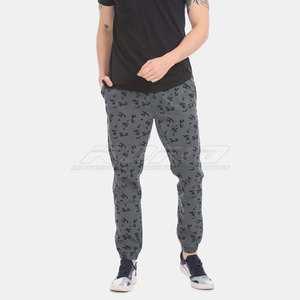 Pantalones deportivos para hombre, material transpirable, diseñados para largas sesiones de entrenamiento y entrenamientos de alta intensidad. - Product Image 3