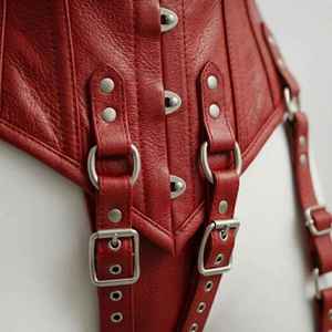 Ensemble de lingerie sexy en cuir style corset harnais, avec strass, body sculptant à maintien moyen, pour femme, usage sportif - Product Image 5