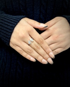 Bague à deux pierres en diamant de laboratoire taille Poire et taille Marquise Toi et Moi, Or 10K, Vente en gros, Fabricant et Fournisseur de Bijoux Fins OEM - Product Image 4