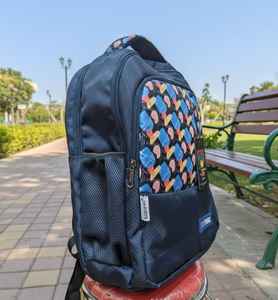 Sac à dos pour ordinateur portable résistant à l'eau de 18 pouces, sac d'école en polyester imprimé sur mesure, grande capacité, sac à dos pour étudiants, fabricant OEM ODM - Product Image 2