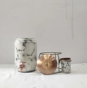 Distributeur d'eau en cuivre style rétro, couleur unie, personnalisable en usine - Product Image 2