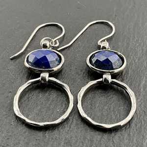 Boucles d'oreilles pendantes fantaisie vintage en argent sterling et lapis-lazuli, bijoux faits à la main avec pierres précieuses bleues, cadeau élégant pour femme - Product Image 4