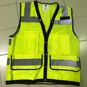 เสื้อกั๊กสะท้อนแสงแบบ Hi-Vis หลายกระเป๋า ระบายอากาศได้ดี ผลิตจากผ้าตาข่าย สำหรับงานก่อสร้าง เสื้อกั๊กความปลอดภัยสูง ขายส่ง รับผลิตตามแบบ OEM - Product Image 5
