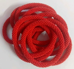 ใหม่สีทึบลูกปัดแก้วเลียนแบบมุกเสน่ห์สร้อยข้อมือของขวัญสำหรับทุกเพศ - Product Image 1