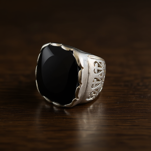 แหวนดีไซน์เนอร์น้ำหนัก 17.7 กรัม ประดับด้วยแบล็คออนิกซ์ - Product Image 3