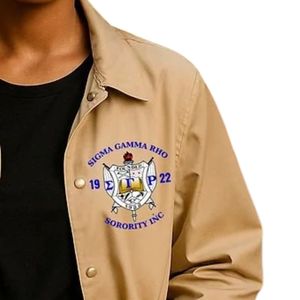Veste décontractée brodée Sigma Gamma Rho pour femme, avec logo personnalisé, confortable, style sororité grecque, vente en gros - Product Image 5