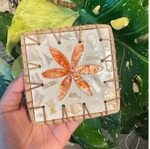 Rustic spiral whitewashed round woven rattan coaster <b>for</b> drinks and <b>table</b> protection, available at wholesale prices. - Product Image 2