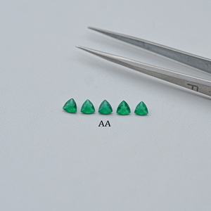 Piedra Preciosa Suelta de Ónice Verde Natural de 4 mm, Corte Trillón Facetado, para Joyería de Moda, Ónice Esmeralda Certificado, Piedra Calibrada en Venta - Product Image 3