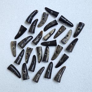 กระดุมหัวแบนแบบกดทำมือ ขัดเงา ลายสัตว์ ดีไซน์ไม่ซ้ำใคร น้ำหนักเบา ทำจากเขาควายธรรมชาติ สำหรับเสื้อผ้า - Product Image 3