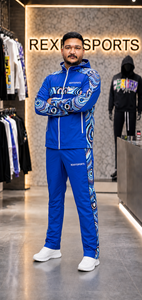 REXFIT SPORTS 2026 Ensemble de survêtement personnalisé pour homme en nylon bleu, veste à capuche entièrement zippée et pantalon avec empiècements imprimés, vêtements de sport personnalisés - Product Image 6