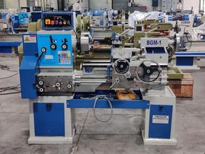 4.5 Feet Medium Duty Industrial All Geared Lathe Machine with 500 mm <b>Swing</b> Norton Gear Box and Induction Hardened Bed Ways - Product Image 5