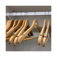 Cintre en bois à un seul niveau avec logo personnalisé, écologique et multifonctionnel pour magasin de vêtements et armoire, marque privée