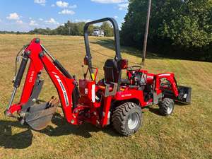 Tractor Compacto Massey Ferguson GC1723EB para una Gestión Eficiente de Propiedades, Jardinería y Trabajos Agrícolas Ligeros - Product Image 4