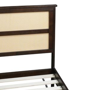 Letto matrimoniale in legno color espresso con testiera in rattan e piedini di supporto in legno massello di gomma - Product Image 3