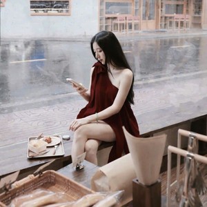 Top en velours asymétrique de haute qualité OEM pour femmes, vêtements de soirée et de fête - Product Image 3