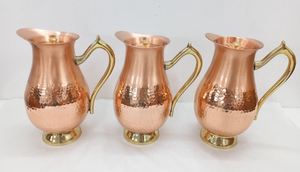Ensemble de carafes en cuivre pour la distribution d'eau lors d'événements de restauration, ensemble métallique avec verres, durable, réutilisable, vaisselle de cuisine et de salle à manger. - Product Image 3