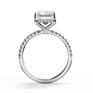 Anillo de Compromiso con Diamante Corte Esmeralda, Oro de 18K, Engaste de Garras, Banda Pavé, Joyería Fina Clásica para Mujer - Product Image 6