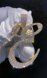 Colgante Personalizado con Letra E, Colgante Vintage con Incrustaciones de Moissanita, Plata de Ley 925 Chapada en Oro, Unisex, para Fiestas - Product Image 3