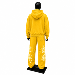 Conjunto de sudadera con capucha y pantalones deportivos con estampado de estrellas amarillas para hombre, sudadera con capucha estilo streetwear, pantalones deportivos a juego, corte holgado - Product Image 2