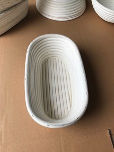 Cesta Banneton Ovalada Profesional de Ratán Natural con Forro para la Fermentación del Pan de Levadura - Product Image 4