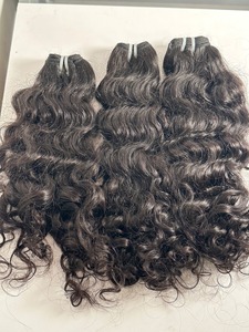 Lots de Cheveux Humains Bruts Non Traités de Fournisseur Indien, Double Trame, Pointes Épaisses, Cheveux Naturels pour la Production Professionnelle de Perruques – En Vente - Product Image 4