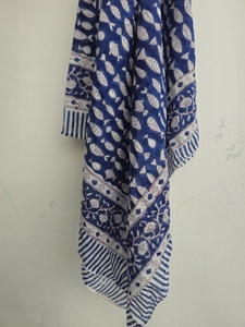 Paréo en coton imprimé à la main, motif floral bleu, léger et respirant, pour femme, toutes saisons, idéal comme cache-maillot de bain de plage - Product Image 5