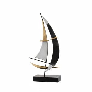 Statue de voilier en fer forgé, décoration de bateau moderne, ornement de voilier minimaliste de luxe pour salon, bureau, étagère - Product Image 1