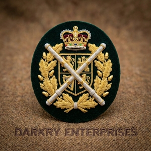 Écusson maçonnique fait main en fil d'or, motif Grand Maître, couronne brodée à la main, insignes circulaires pour blazer - Product Image 3