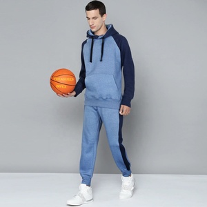 Conjunto Deportivo Transpirable Personalizable, Conjunto Deportivo de Alta Calidad con Sudadera con Capucha y Pantalones de Algodón, Diseño Liso - Product Image 1