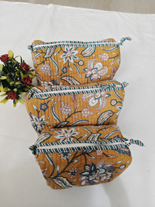 Sacs à maquillage en coton durable à imprimé floral jaune, pochettes indiennes, trousse de rangement cosmétique de voyage - Product Image 2