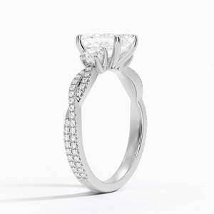 แหวน BOJ รุ่น 0141 ทรง Emerald Cut เงินแท้ 925 ประดับเพชรโมอิสซาไนต์ 2 กะรัต สี D ความสะอาด VVS1 ดีไซน์หรูหราแบบสามเม็ด ตัวเรือนเงินแท้ พร้อมใบรับรอง GRA ลดราคา - Product Image 2