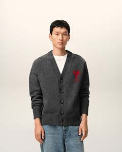 Cárdigan de Lana para Hombre, Color Gris Oscuro, Cuello en V, Logotipo de Corazón Bordado, Corte Regular, Estilo Preppy, Ropa de Otoño - Product Image 6