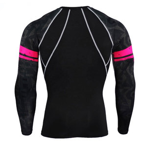 Rashguard à manches courtes personnalisé pour le surf, le MMA, le Jiu-Jitsu – Créez votre propre logo – Maillot de compression sublimé pour arts martiaux - Product Image 2