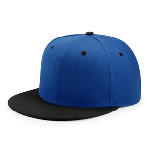 Gorra Snapback de 6 Paneles en Color Negro y Rojo, Unisex, Casual, de Algodón - Product Image 2