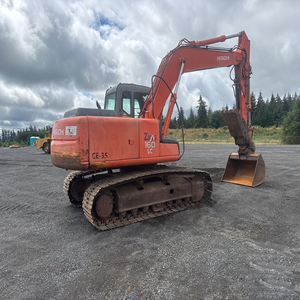 Excavadora de cadenas ZX160LC de uso pesado, modelo 2006, para proyectos de movimiento de tierras, construcción y servicios públicos - Product Image 1