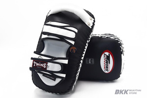 Durable Martial Arts Training Pad for Boxing Muay Thai MMA Kick Practice Target Shield with Secure Grip Handles - Product Image 4