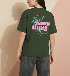 T-shirt pour femme en coton 100% personnalisé avec impression graphique OEM, qualité supérieure, épaules tombantes, coupe ample, épaisseur 240 GSM, multicolores - Product Image 6