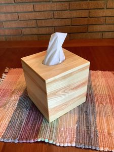 Magnifique boîte à mouchoirs en bois, conçue pour la décoration intérieure contemporaine, idéale pour la table à manger, le bureau, le comptoir et la chambre. - Product Image 5