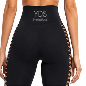 Leggings de yoga personnalisés pour femmes, taille haute, découpés, en tissu extensible, coupe confortable, bas de tenue de sport sur mesure pour femmes - Product Image 5