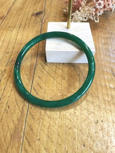 Brazaletes de Resina de Alta Precisión, Hechos a Mano, Lisos, Precio de Fábrica al por Mayor, Suministro Confiable - Product Image 4