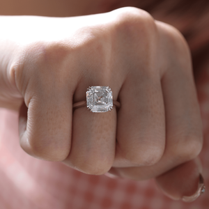 Anillo de lujo con diamante de laboratorio de 5 quilates, oro blanco macizo de 14K, corte Asscher antiguo, solitario con doble engaste de garras, regalo para compromiso. - Product Image 1