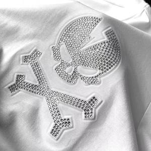 Camiseta de Hombre con Estampado de Estrellas Negras, Manga Corta, Cuello Redondo, Completamente Adornada con Pedrería, Corte Regular, Informal, Tejido de Punto, Diseño con Patrón de Puntos de Algodón - Product Image 6