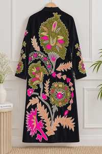 Magnifique Manteau Long en Velours Noir Brodé de Motifs Floraux Suzani, Style Bohème, Coupe Élégante, Veste Kimono Bohème Amour - Product Image 5