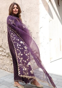Ensemble de 3 pièces en tissu lawn brodé de luxe pour femmes, tenue de fête, vente en gros - Product Image 3