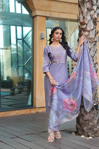 Ensemble Kurti élégant pour femmes en coton et soie lavande, manches 3/4, entièrement cousu, pour occasions régulières et festives - Product Image 3