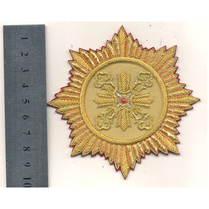 Badge de blazer de luxe en tissu à motif de feuille, brodé à la main en fil d'or écologique, avec applique florale 3D à coudre sur vêtement - Product Image 2
