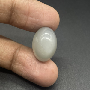 Pierre de Lune Naturelle Ovale Cabochon 18x12.3x10.5mm 17.20 Carats |   Pierre précieuse polie non montée pour bijoux (bague, pendentif) - Product Image 2