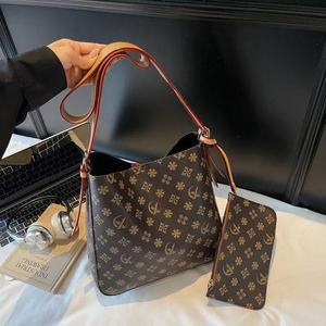 Nouveau sac à bandoulière carré pour femme, couleur café, fermeture éclair, sangle simple - Grande capacité pour les voyages, les courses et les activités de plein air - Product Image 1